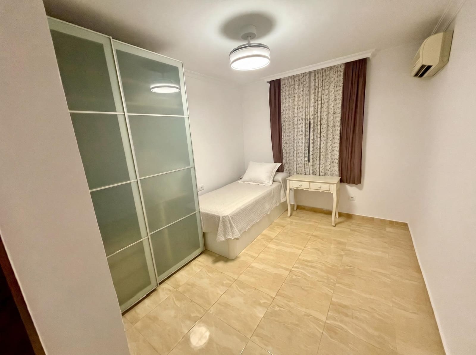 2 slaapkamer Flat te koop in Sevilla stad - € 289.900 (Ref: 10185063)