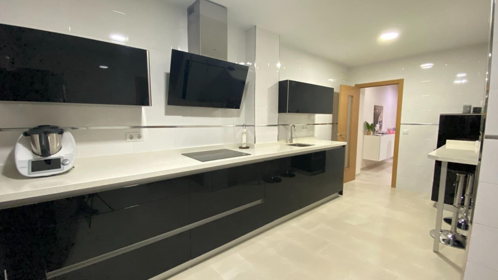 3 makuuhuone Omakotitalo myytävänä paikassa Sevilla kaupunki - 210 000 € (Ref: 10185064)