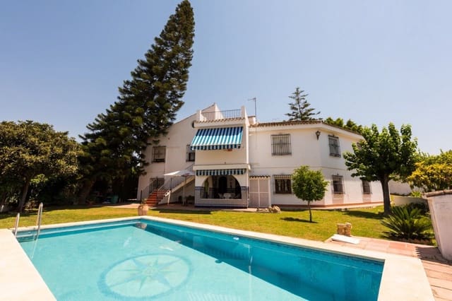 7 sovrum Villa till salu i Tomares med pool garage - 690 000 € (Ref: 7763700)
