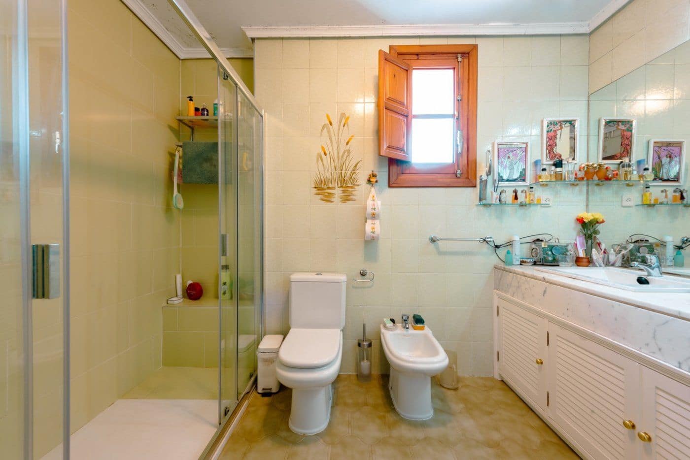 Chalet de 7 habitaciones en Tomares en venta con piscina garaje - 690.000 € (Ref: 7763700)