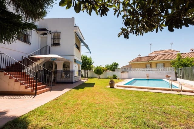 7 slaapkamer Villa te koop in Tomares met zwembad garage - € 690.000 (Ref: 7763700)