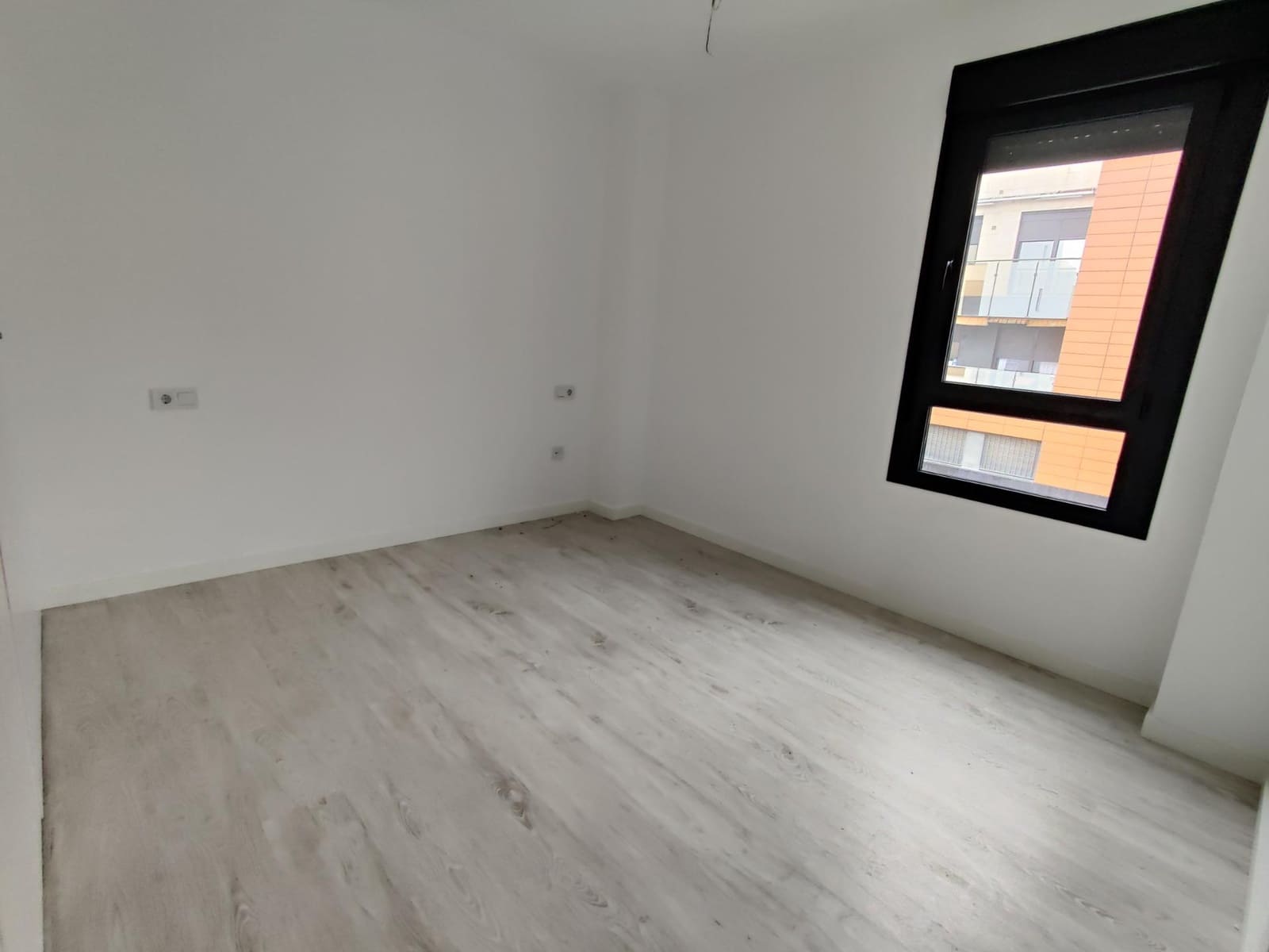 3 quarto Apartamento para arrendar em Camas com piscina garagem - 1 000 € (Ref: 7961960)