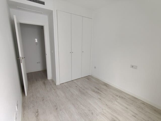 3 Zimmer Wohnung zu vermieten in Camas mit Pool Garage - 1.000 € (Ref: 7961960)