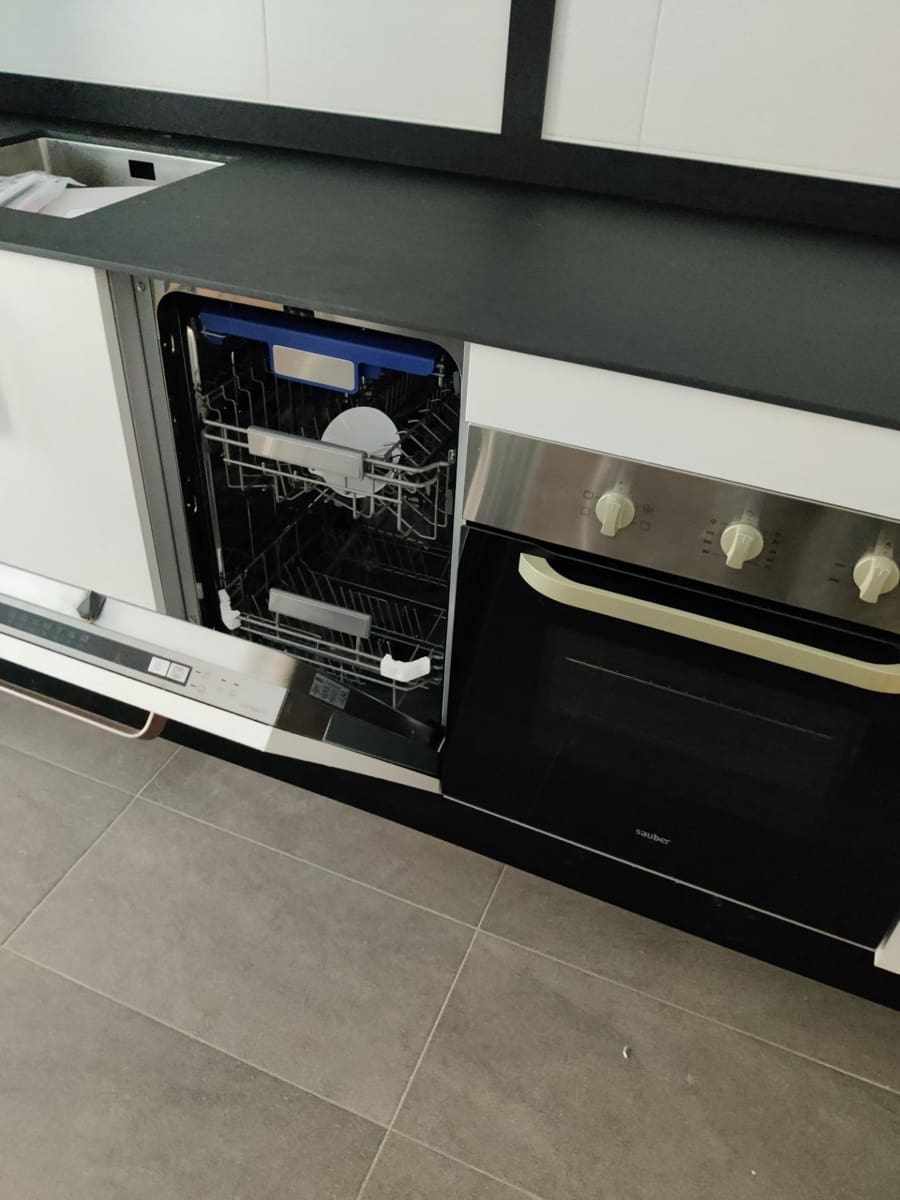 3 Zimmer Wohnung zu vermieten in Camas mit Pool Garage - 1.000 € (Ref: 7961960)