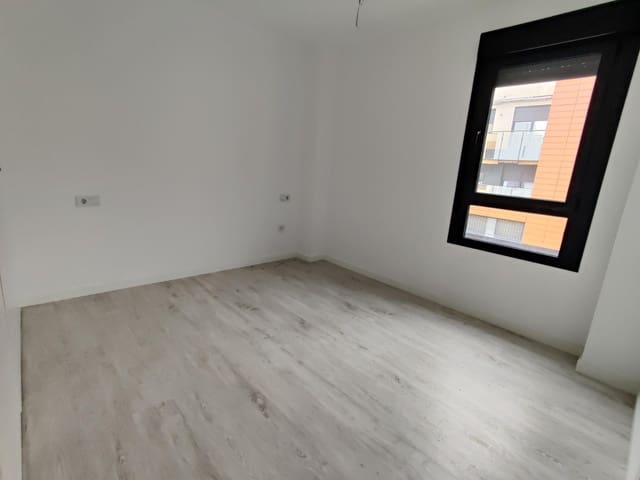 3 sypialnia Mieszkanie do wynajęcia w Camas z basenem garażem - 1 000 € (Ref: 7961960)