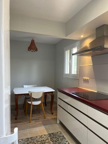 3 sovrum Lägenhet att hyra i Rochelambert, Sevilla stad - 1 000 € (Ref: 8478087)