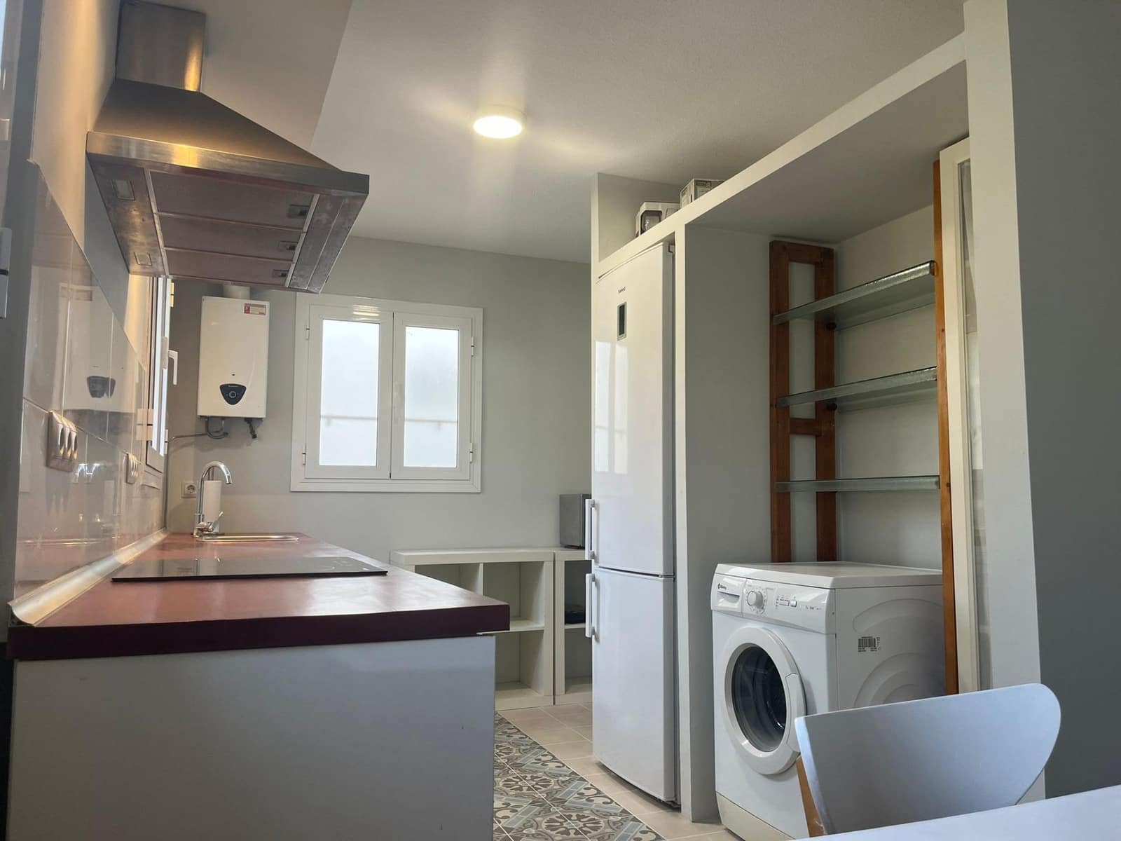 3 sovrum Lägenhet att hyra i Sevilla stad - 1 000 € (Ref: 8478087)