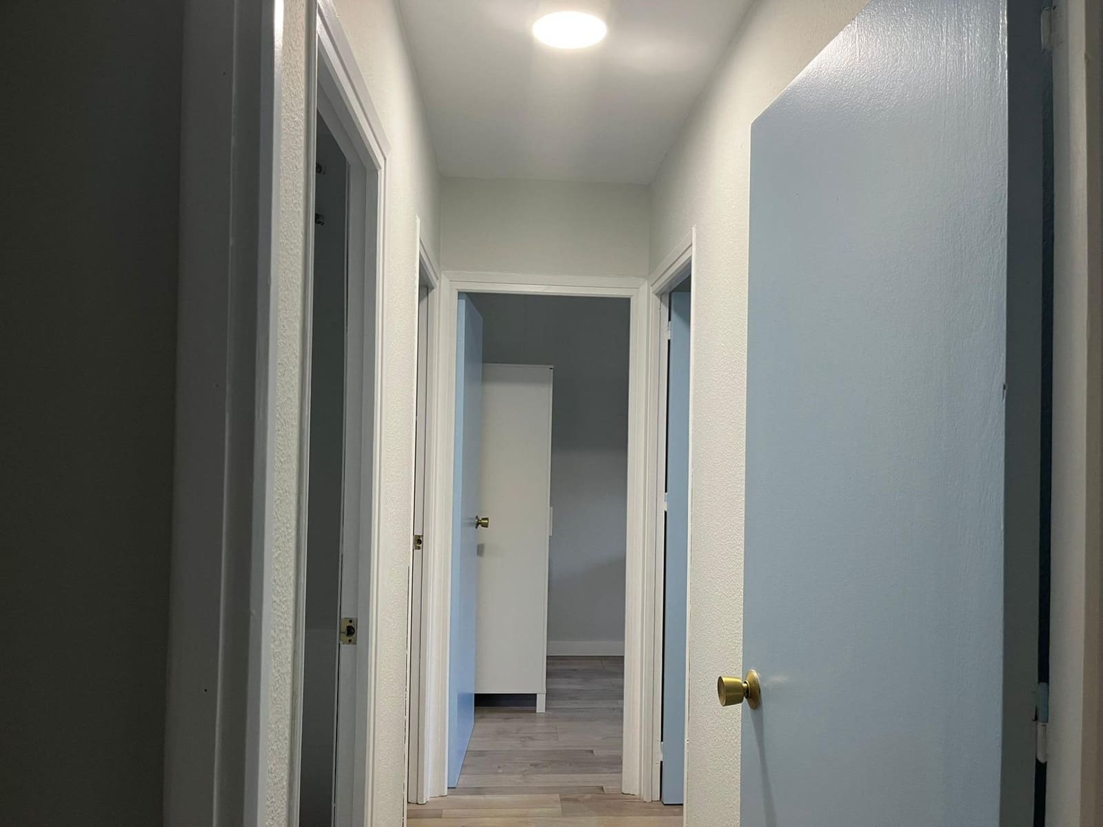 3 sovrum Lägenhet att hyra i Sevilla stad - 1 000 € (Ref: 8478087)