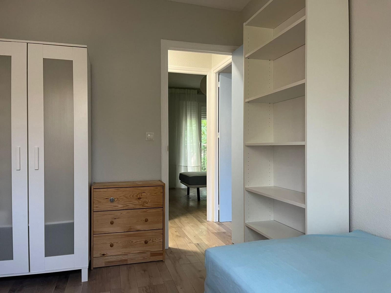 3 sovrum Lägenhet att hyra i Sevilla stad - 1 000 € (Ref: 8478087)