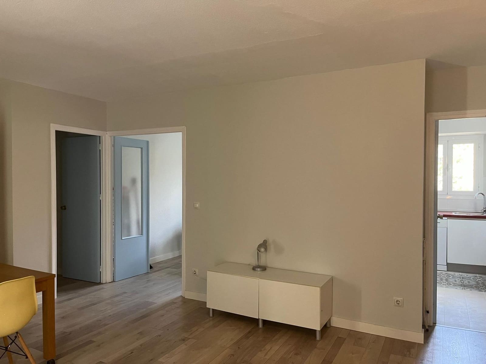3 sovrum Lägenhet att hyra i Sevilla stad - 1 000 € (Ref: 8478087)