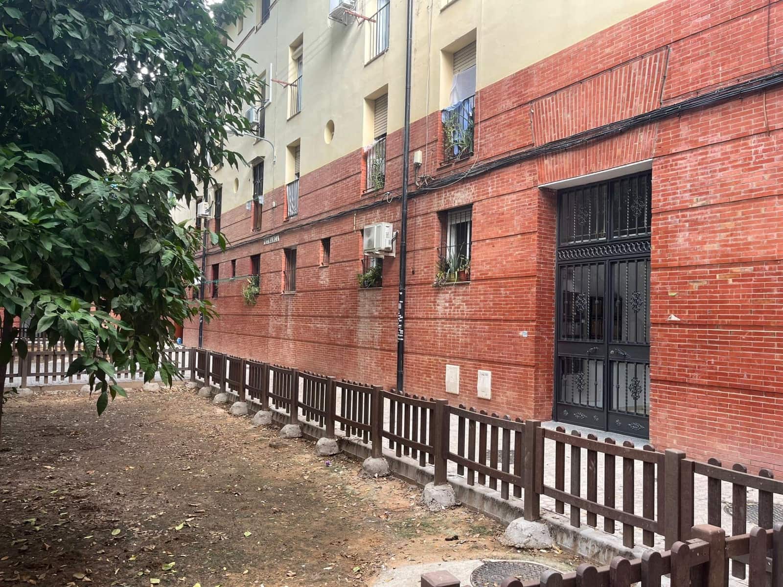 3 sovrum Lägenhet att hyra i Sevilla stad - 1 000 € (Ref: 8478087)