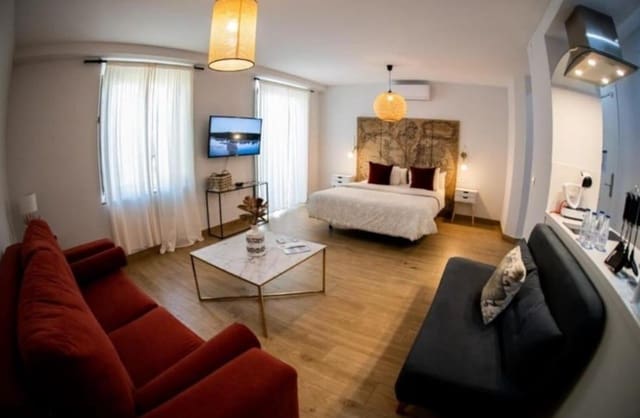 Lejlighed til salg i El Puerto de Santa María med swimmingpool - € 2.000.000 (Ref: 8576595)