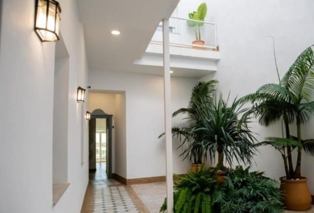 Leilighet til salgs i El Puerto de Santa María med svømmebasseng - € 2 000 000 (Ref: 8576595)