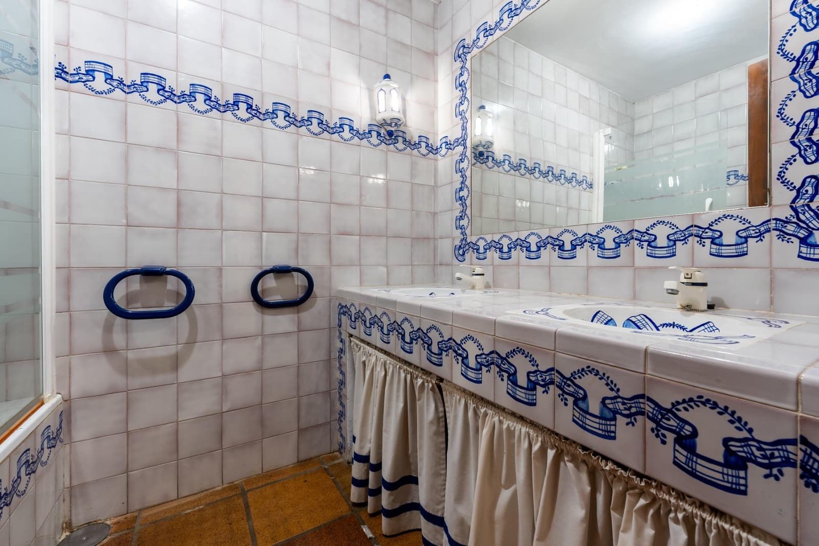 7 sypialnia Willa na sprzedaż w Mairena del Aljarafe z basenem garażem - 990 000 € (Ref: 8836658)