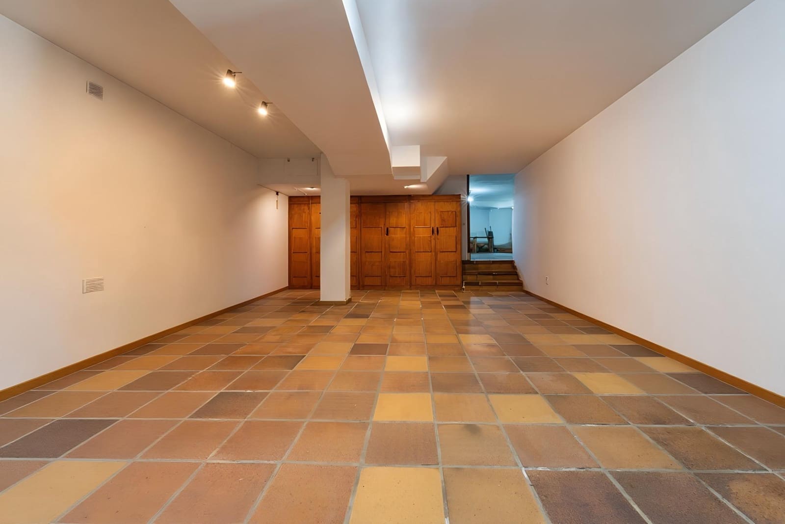 Chalet de 7 habitaciones en Mairena del Aljarafe en venta con piscina garaje - 990.000 € (Ref: 8836658)