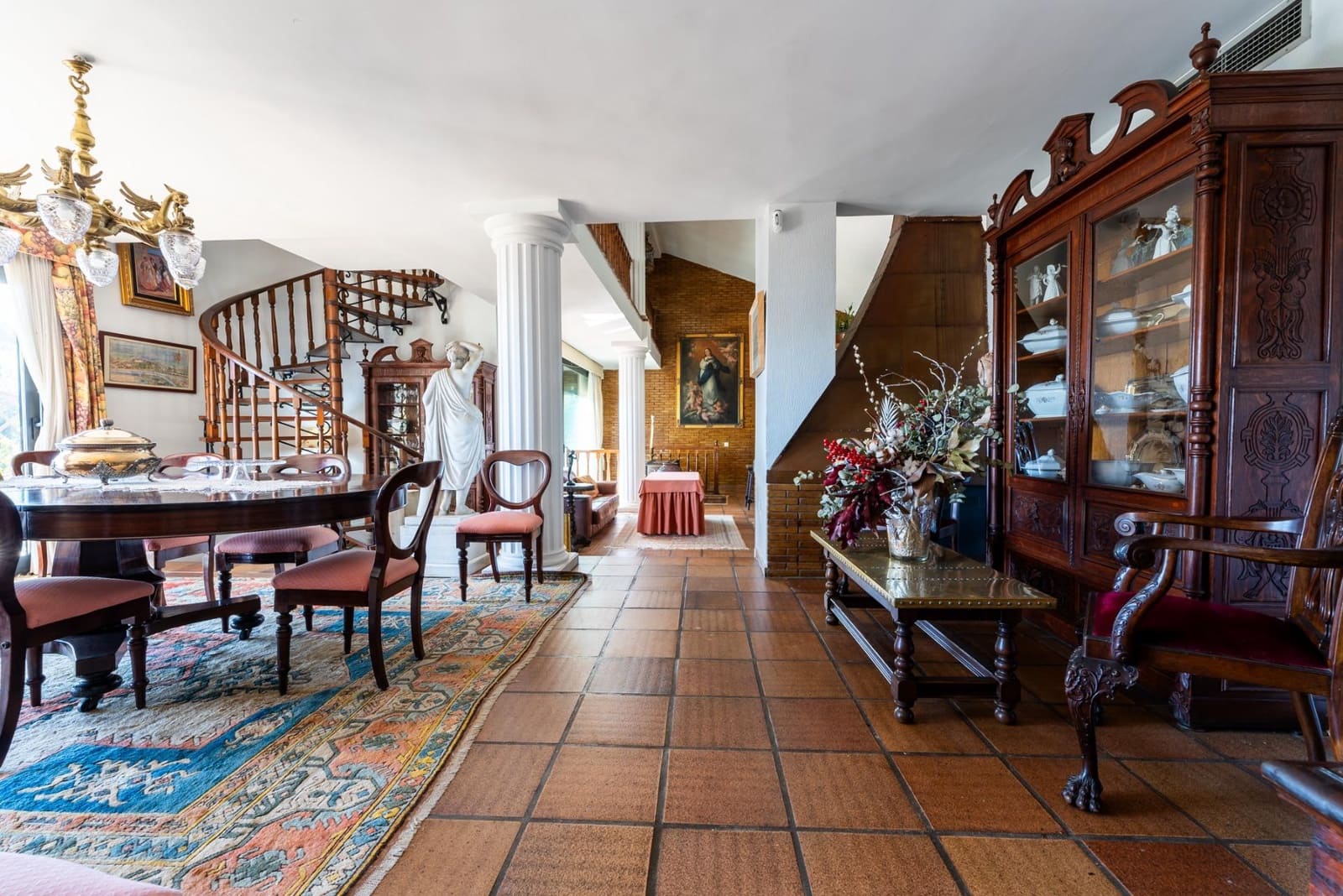 7 soveværelse Villa til salg i Mairena del Aljarafe med swimmingpool garage - € 990.000 (Ref: 8836658)