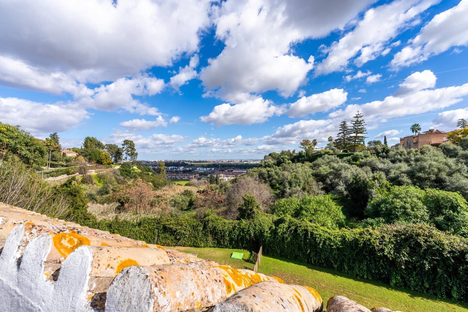 7 sypialnia Willa na sprzedaż w Mairena del Aljarafe z basenem garażem - 990 000 € (Ref: 8836658)