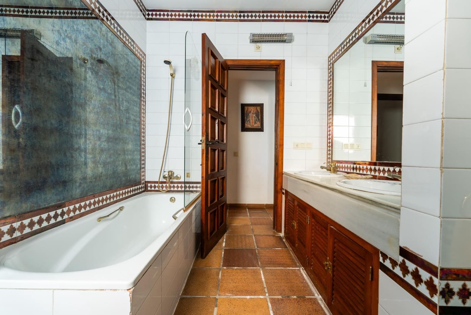 7 soveværelse Villa til salg i Mairena del Aljarafe med swimmingpool garage - € 990.000 (Ref: 8836658)