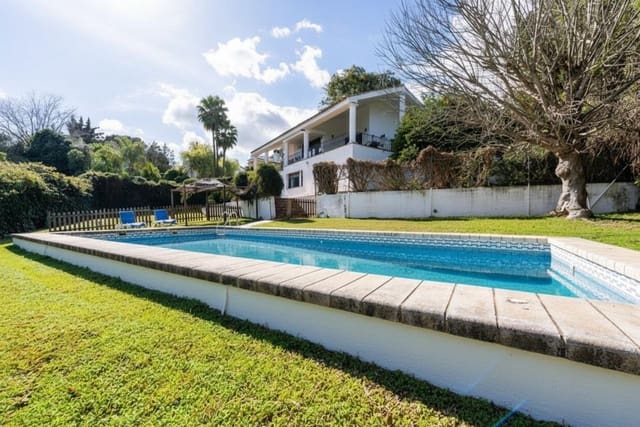 7 Zimmer Villa zu verkaufen in Mairena del Aljarafe mit Pool Garage - 990.000 € (Ref: 8836658)