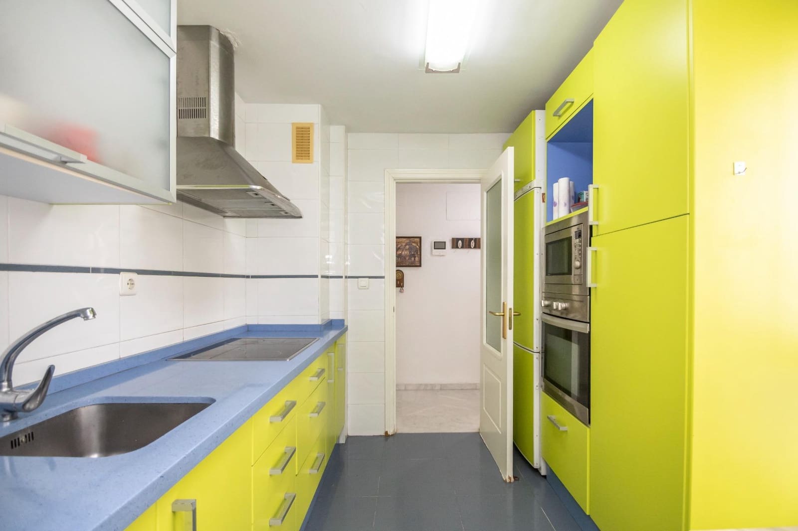 2 soverom Leilighet til salgs i Sevilla by med garasje - € 330 000 (Ref: 8857155)