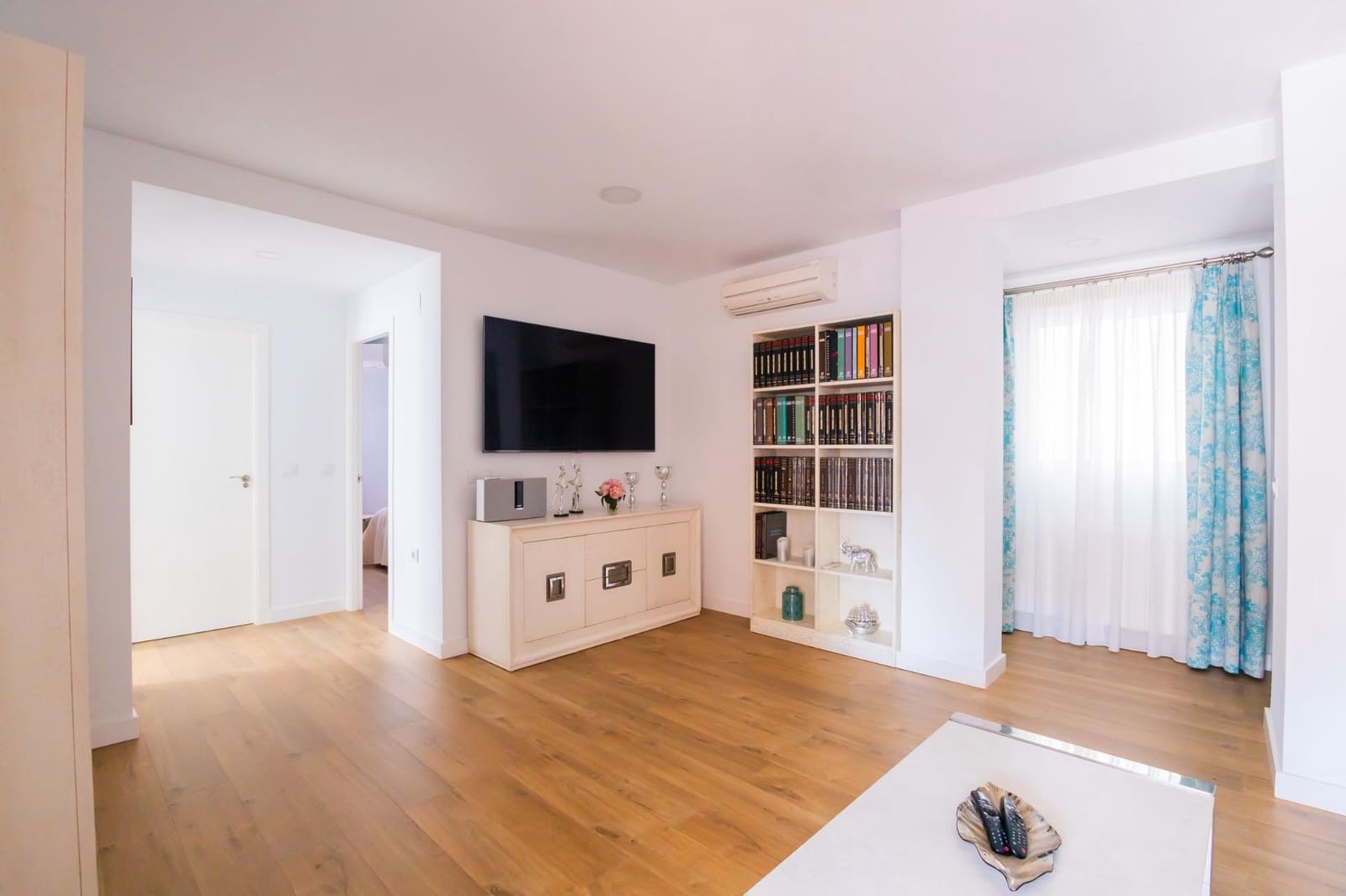 2 bedroom Flat for sale in Sanlucar de Barrameda with pool garage - € 380,000 (Ref: 8932324)