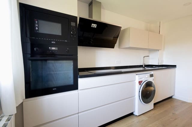 2 sypialnia Mieszkanie na sprzedaż w Sanlúcar de Barrameda z basenem garażem - 370 000 € (Ref: 8932324)