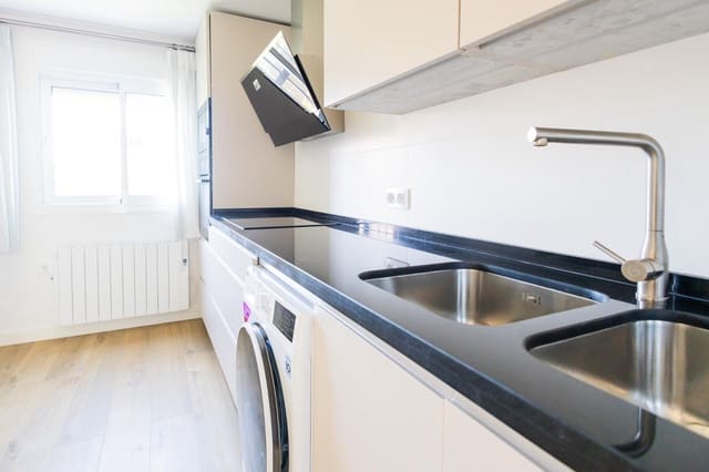 2 sypialnia Mieszkanie na sprzedaż w Sanlúcar de Barrameda z basenem garażem - 370 000 € (Ref: 8932324)