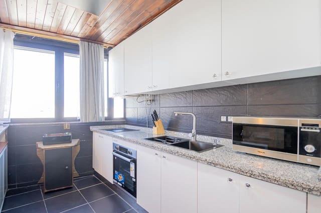 Piso de 3 habitaciones en Chipiona en venta - 248.000 € (Ref: 8957224)