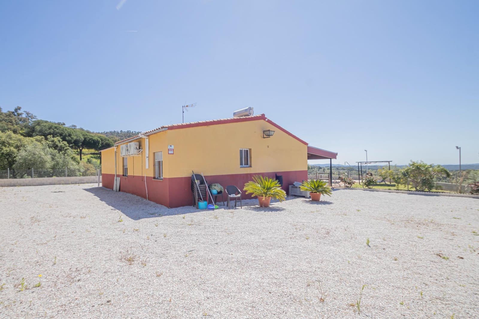 Teren niezagospodarowany na sprzedaż w El Pedroso - 300 000 € (Ref: 8986111)