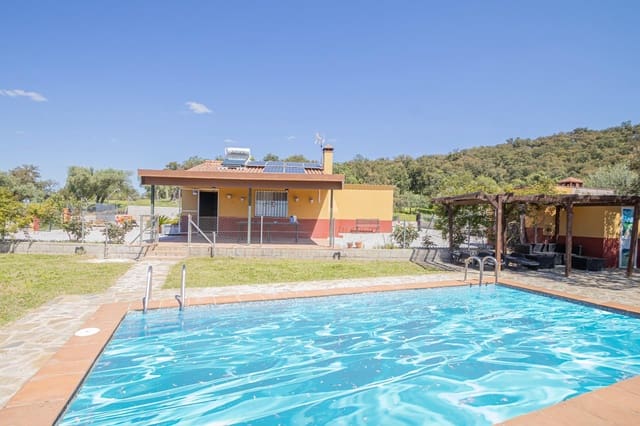 Undeveloped Land for sale in El Pedroso - € 300,000 (Ref: 8986111)