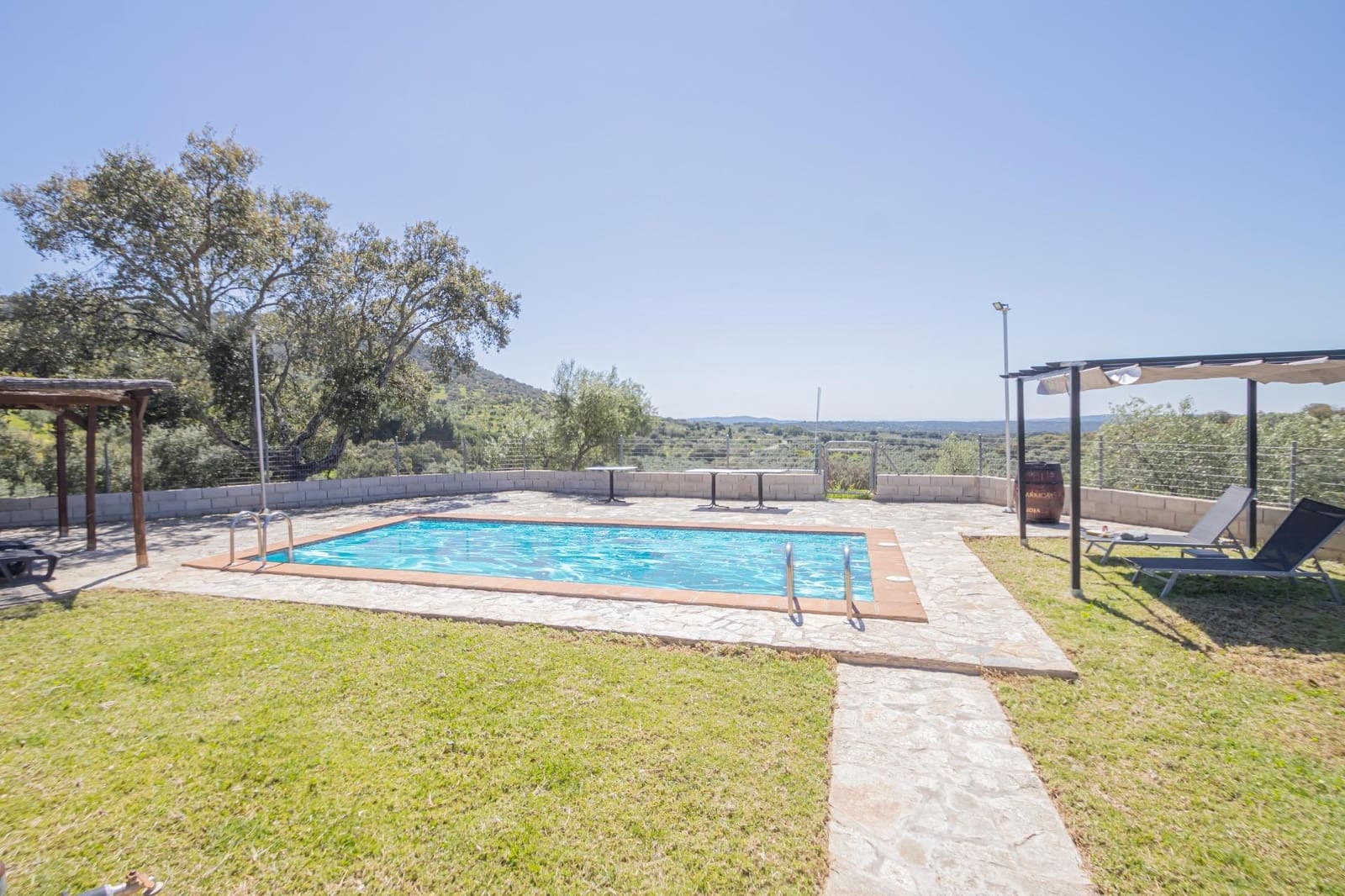Grond te koop in El Pedroso - € 300.000 (Ref: 8986111)