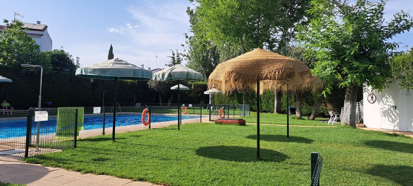 4 sypialnia Dom szeregowy na sprzedaż w Mairena del Aljarafe z basenem - 275 000 € (Ref: 8988614)