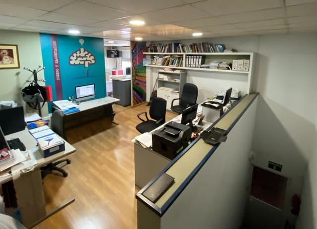 Azienda in vendita in Siviglia città - 169.500 € (Rif: 9095357)