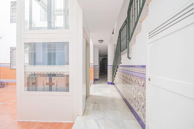 2 soveværelse Lejlighed til salg i Sevilla by - € 373.000 (Ref: 9108819)