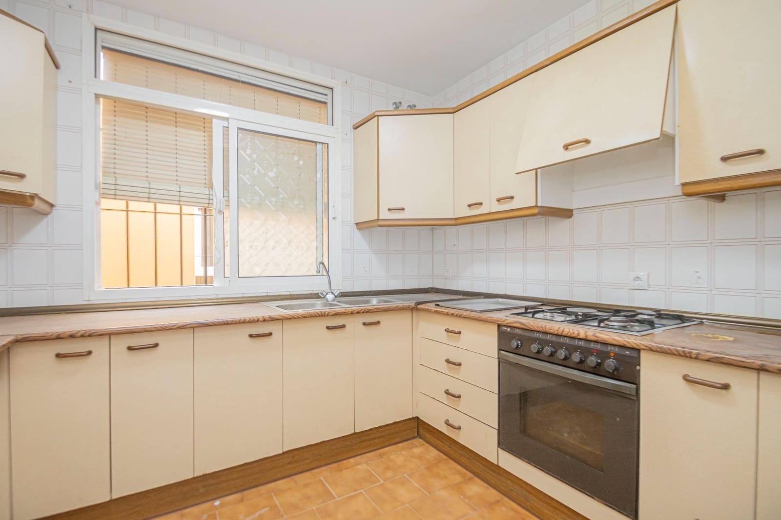 2 bedroom Flat for sale in Seville city - € 299,000 (Ref: 9108819)