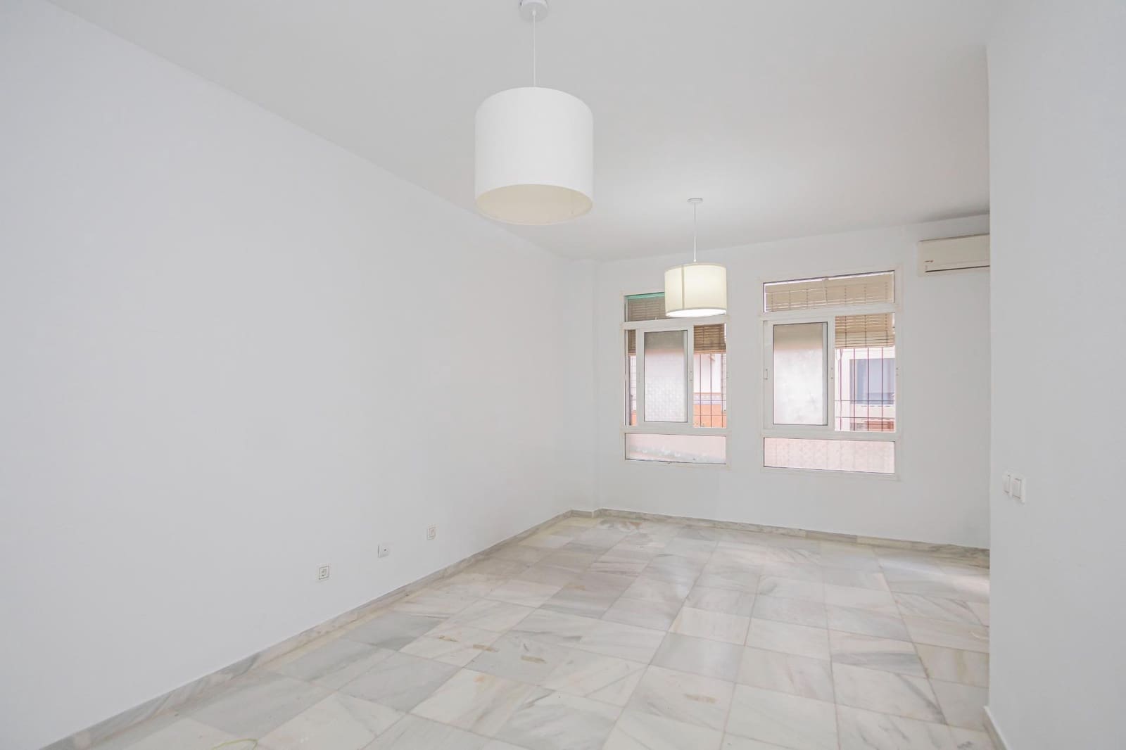 2 bedroom Flat for sale in Seville city - € 299,000 (Ref: 9108819)