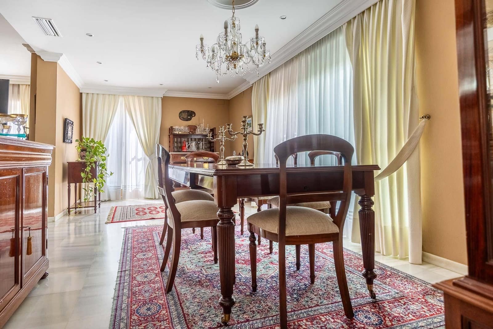 7 soveværelse Villa til salg i Bormujos med swimmingpool - € 930.000 (Ref: 9129844)