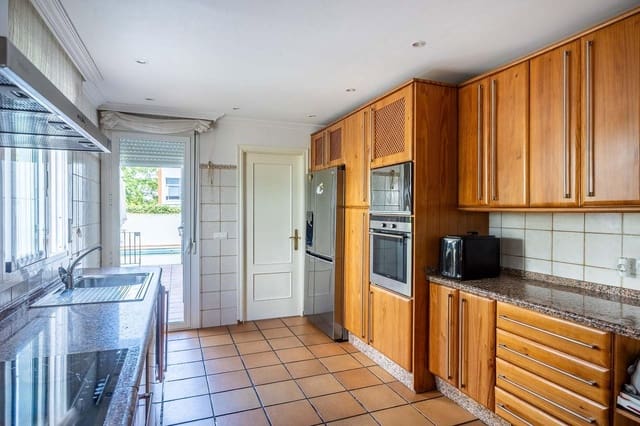 7 chambre Villa/Maison à vendre à Bormujos avec piscine - 930 000 € (Ref: 9129844)