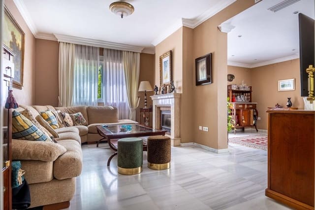 7 slaapkamer Villa te koop in Bormujos met zwembad - € 930.000 (Ref: 9129844)