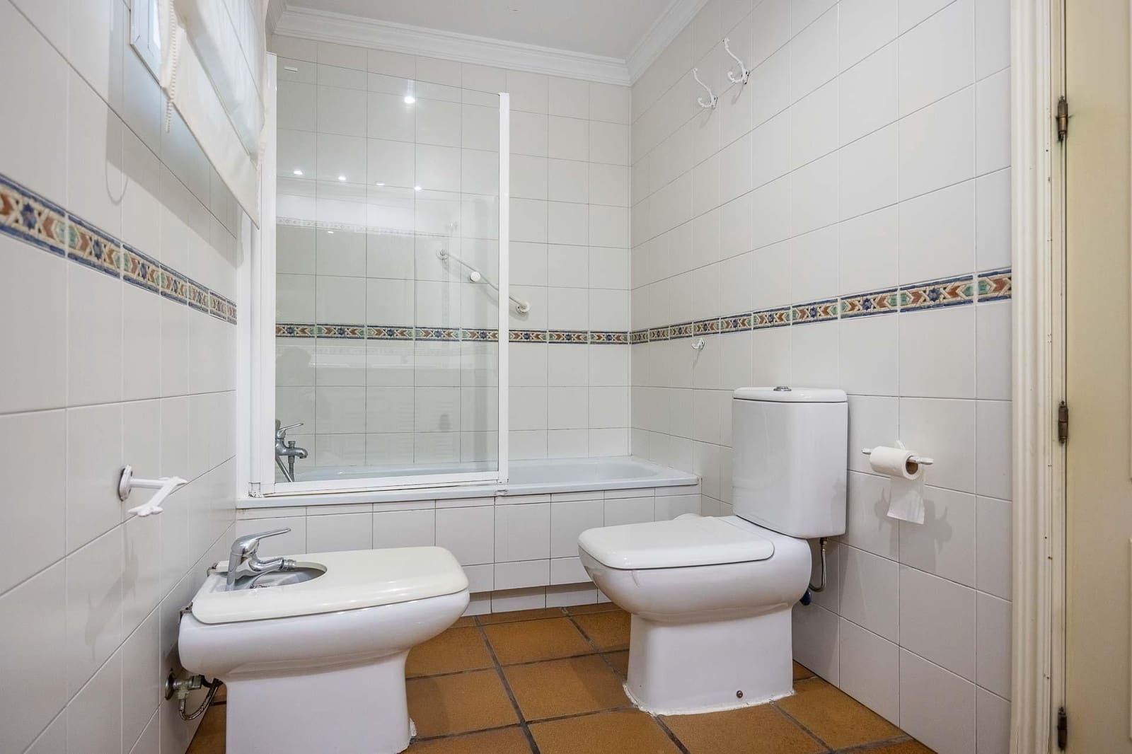 7 Zimmer Villa zu verkaufen in Bormujos mit Pool - 932.000 € (Ref: 9129844)