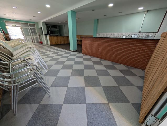 Erhverv til salg i Castilleja de la Cuesta - € 70.000 (Ref: 9129845)