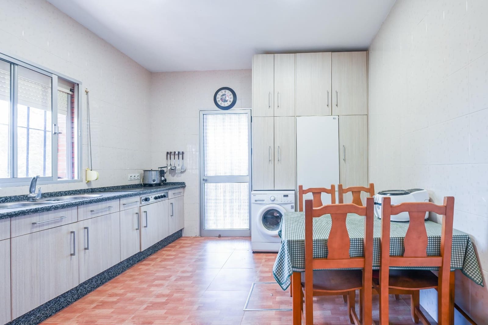 4 soveværelse Villa til salg i Villanueva del Ariscal med swimmingpool - € 375.000 (Ref: 9132520)