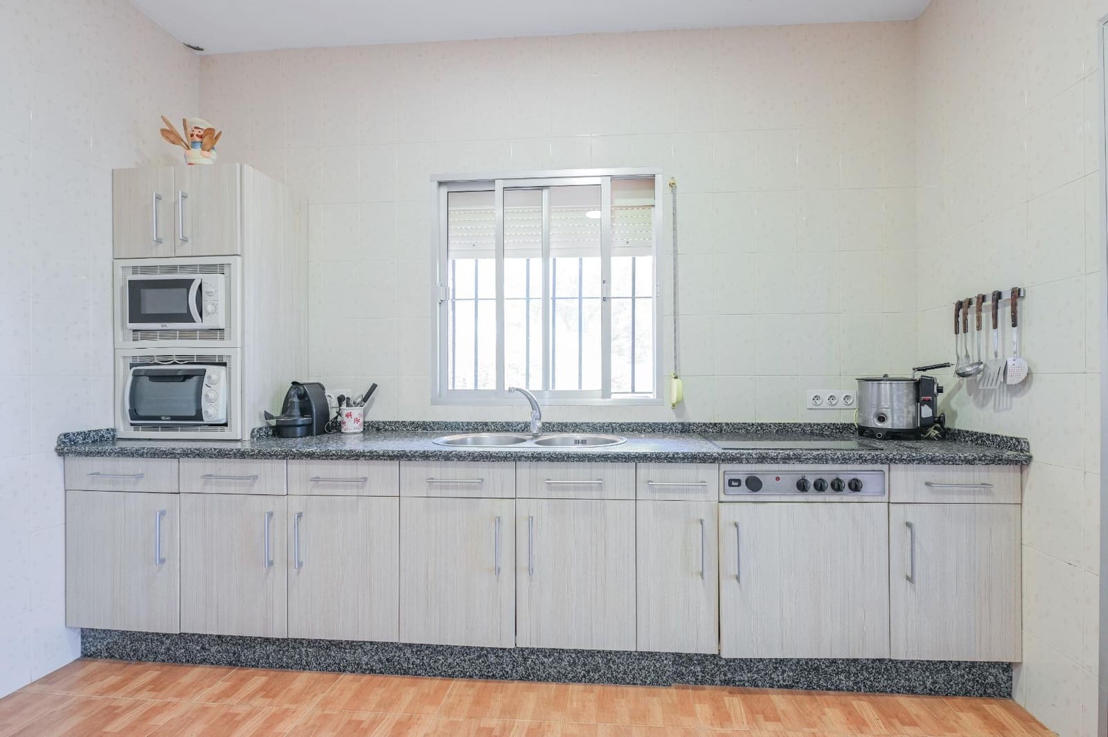 4 soveværelse Villa til salg i Villanueva del Ariscal med swimmingpool - € 375.000 (Ref: 9132520)