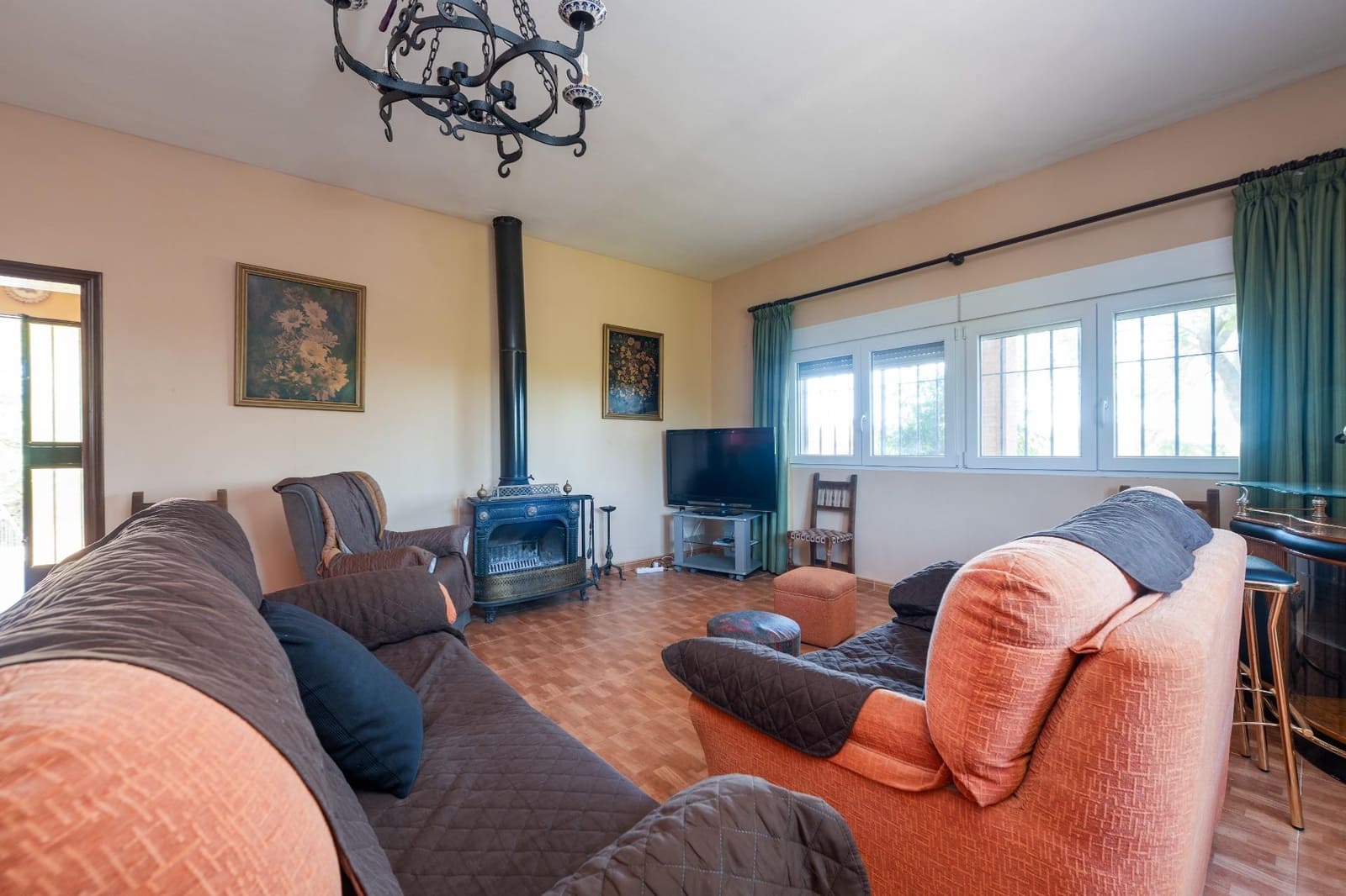 4 slaapkamer Villa te koop in Villanueva del Ariscal met zwembad - € 375.000 (Ref: 9132520)