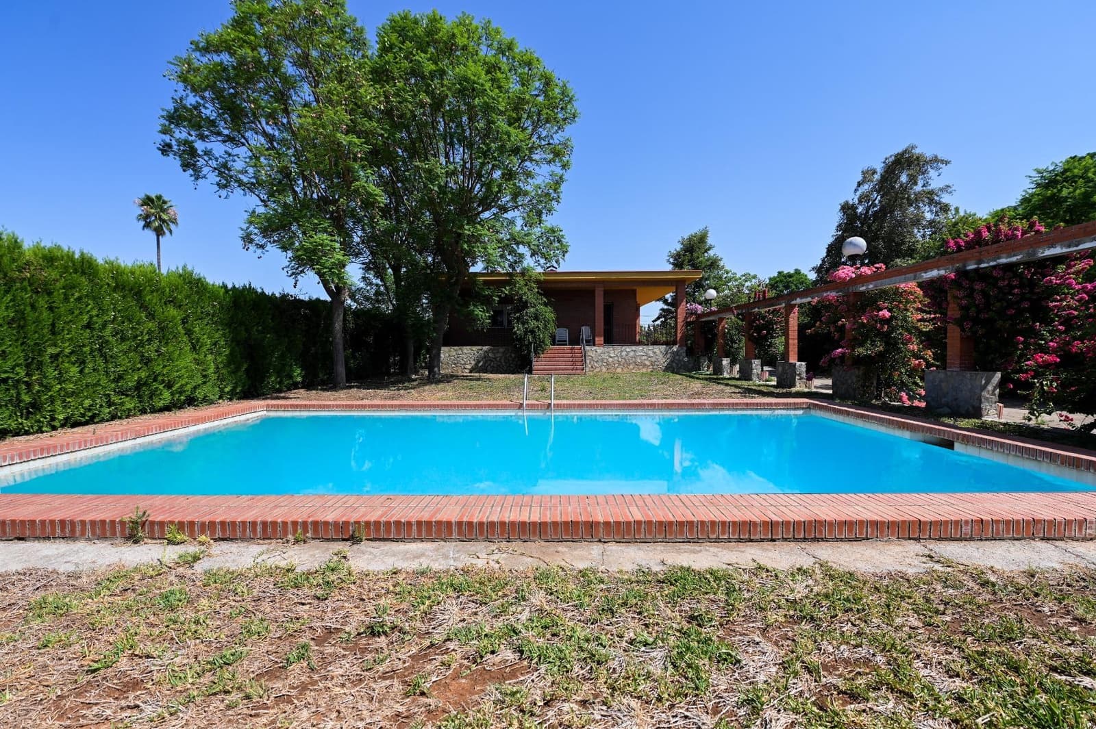 4 slaapkamer Villa te koop in Villanueva del Ariscal met zwembad - € 375.000 (Ref: 9132520)