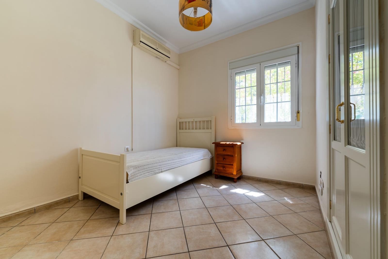 3 slaapkamer Villa te koop in Palomares del Rio met zwembad garage - € 465.000 (Ref: 9147294)