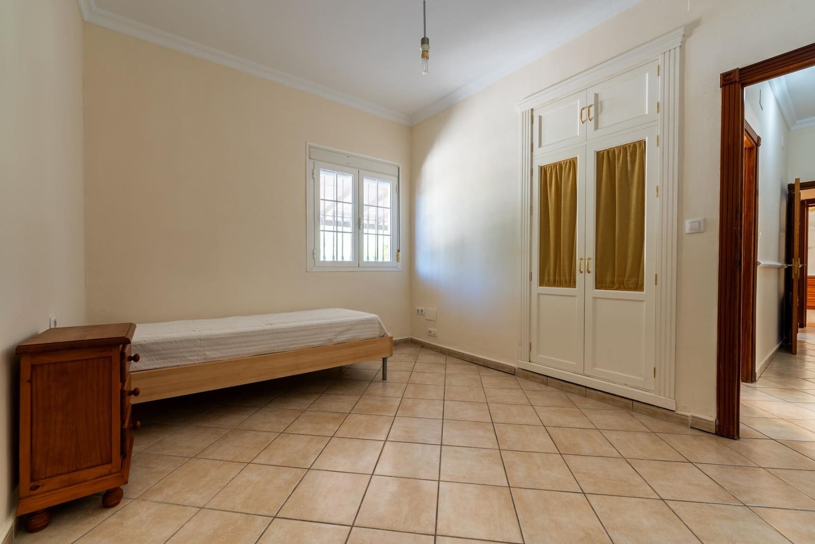 3 soveværelse Villa til salg i Palomares del Rio med swimmingpool garage - € 399.999 (Ref: 9147294)