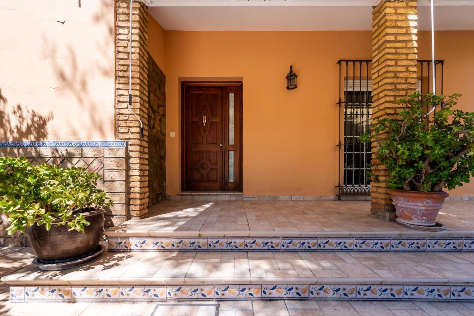 3 slaapkamer Villa te koop in Palomares del Rio met zwembad garage - € 399.999 (Ref: 9147294)