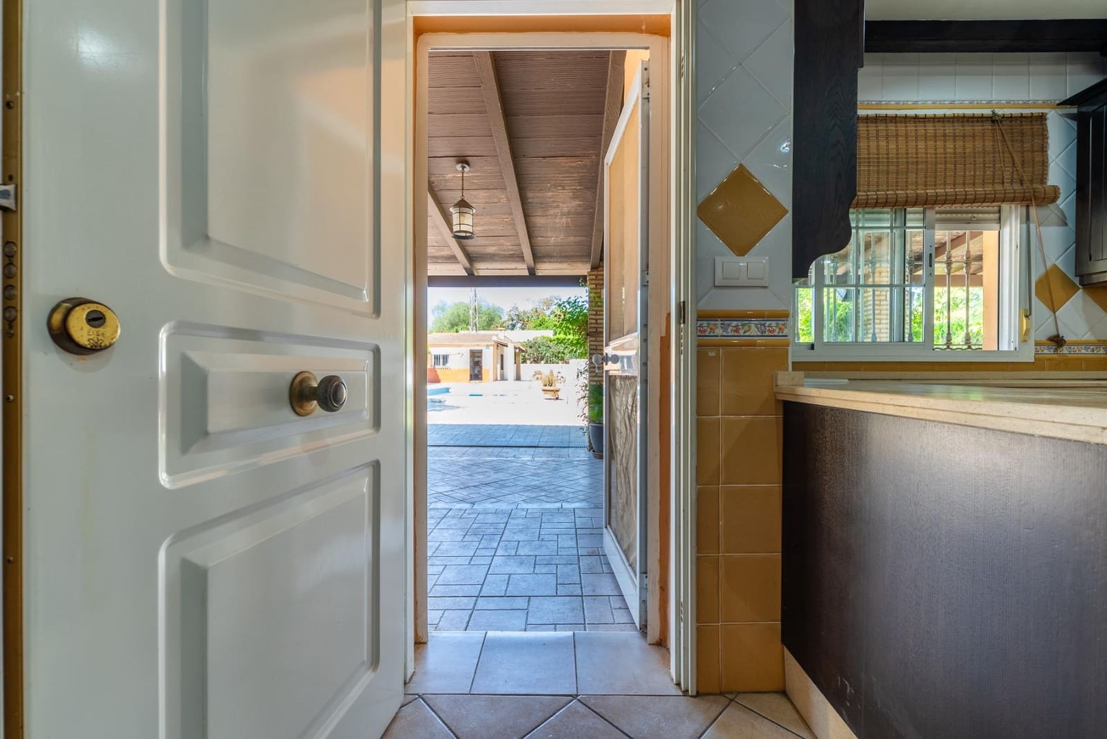 3 slaapkamer Villa te koop in Palomares del Rio met zwembad garage - € 399.999 (Ref: 9147294)