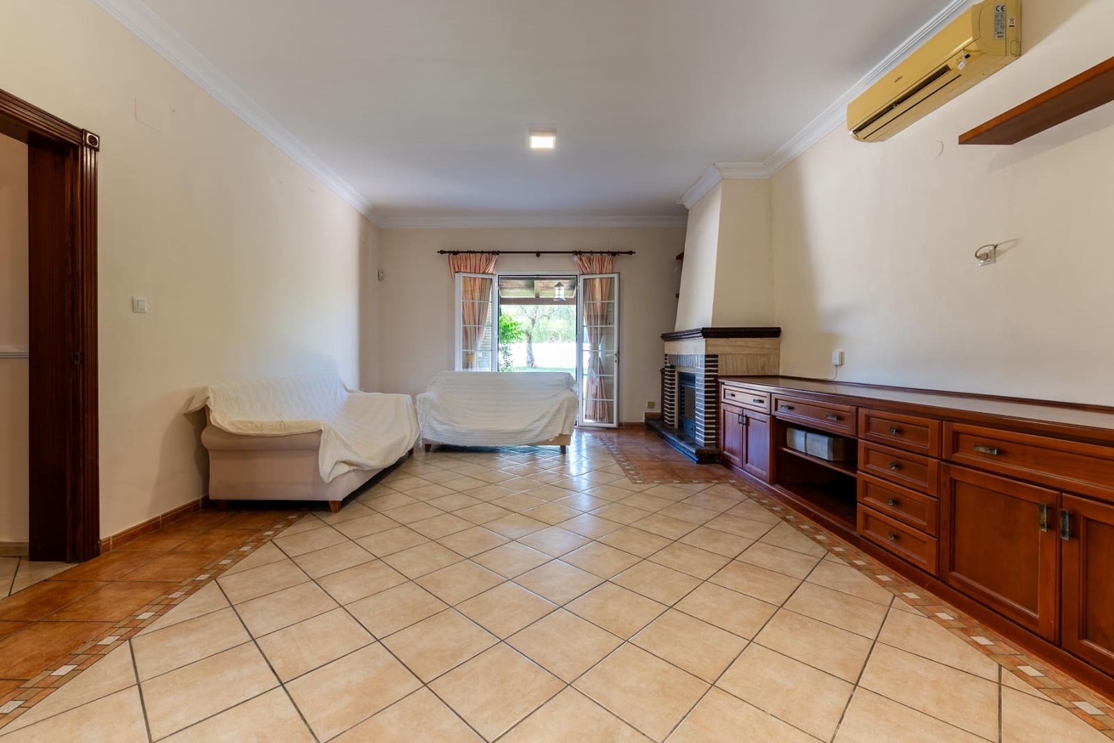 3 slaapkamer Villa te koop in Palomares del Rio met zwembad garage - € 399.999 (Ref: 9147294)